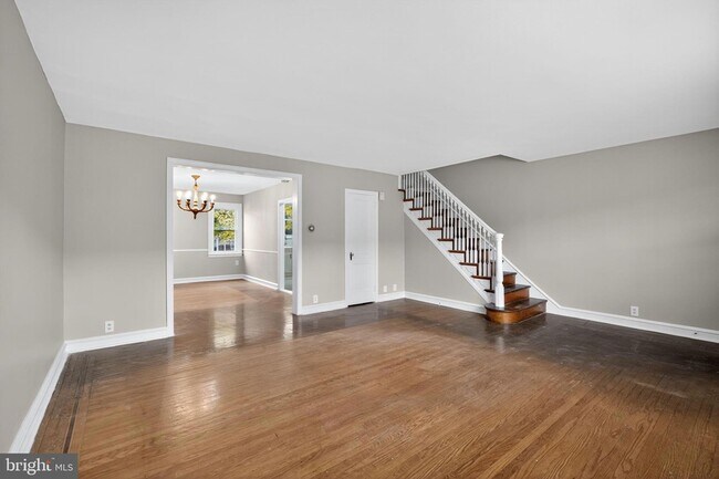 Building Photo - 7539 Mayland St