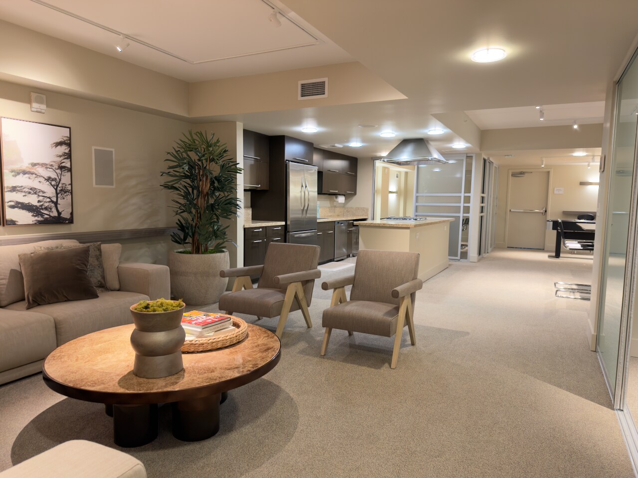 Building Photo - 2911 2nd Ave