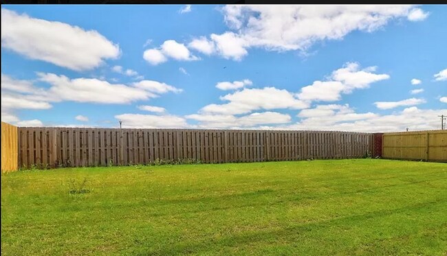 Building Photo - 3701 SW Ryegrass Rd