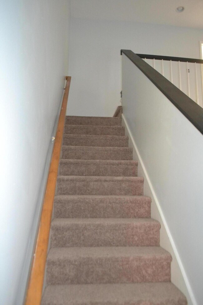 Building Photo - 4453 McManus Ct
