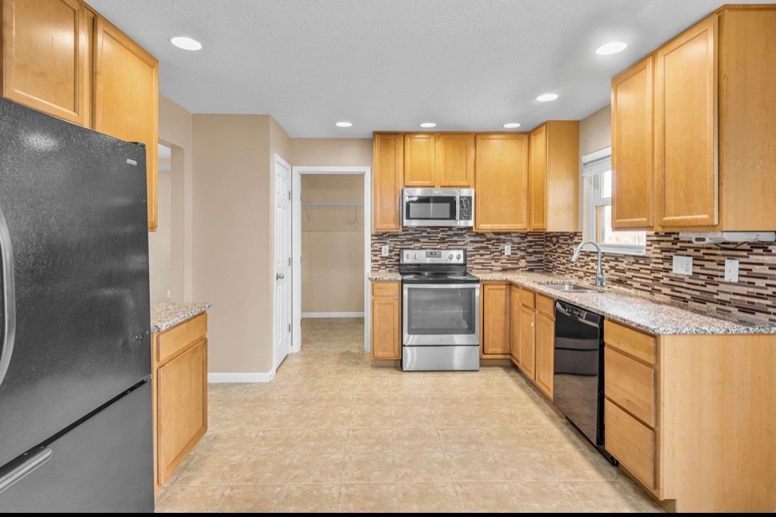 Building Photo - 3077 Cypress Hill Dr