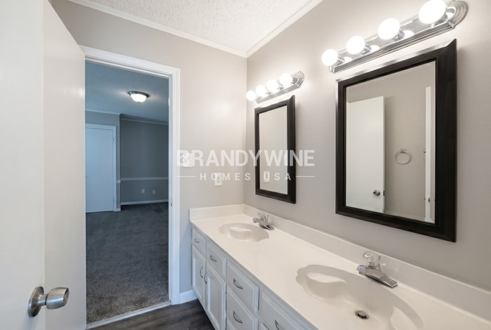 Building Photo - 8606 Dena Cove W