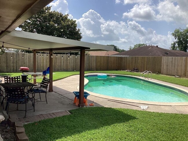 Building Photo - 4120 Venetian Way