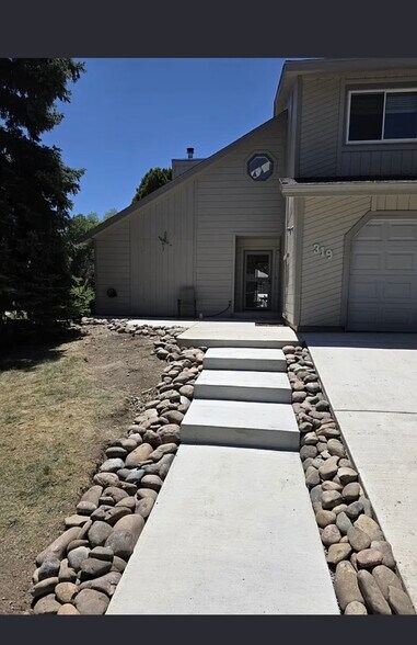 Building Photo - 319 Bowline Ct