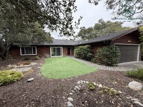 Building Photo - Remodeled Three Bedroom Upper Hatton Fields Home