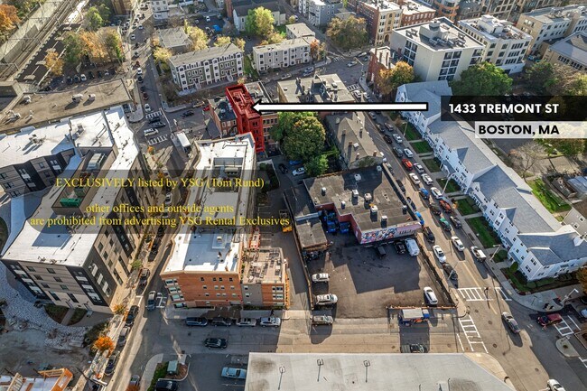 Building Photo - 1431 Tremont St