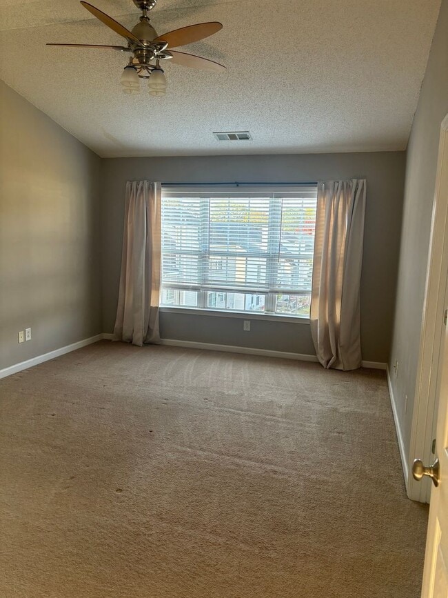 Building Photo - 1718 Bentridge Dr NW