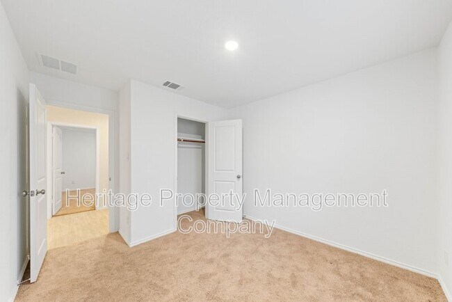 Building Photo - 140 Wood Moss Dr