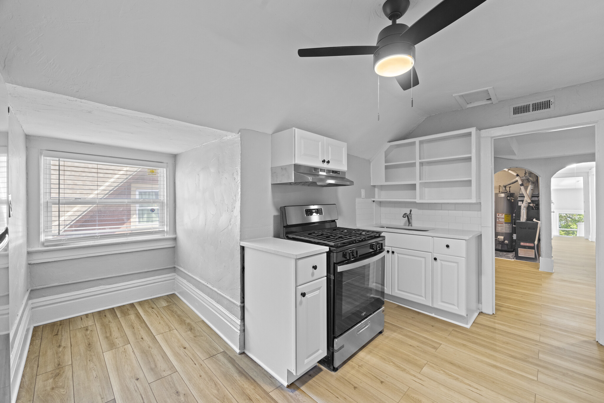 Building Photo - 4055 Warwick Blvd
