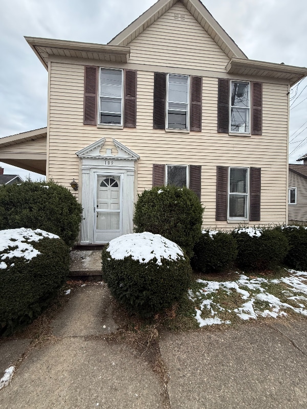 Primary Photo - 109 College Ave