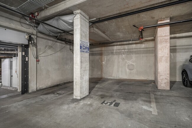 Building Photo - 1408 12th Ave