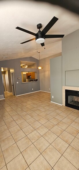 Building Photo - 3604 W Avenida Del Mar