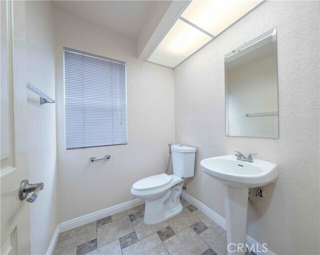 Building Photo - 2985 Amber Dr