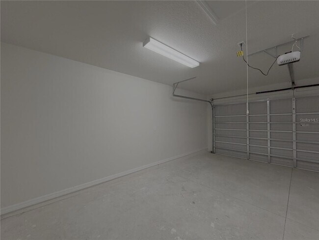 Building Photo - 678 Walkertown Dr