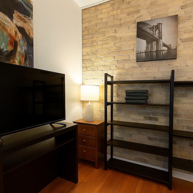 Building Photo - 232 Main St