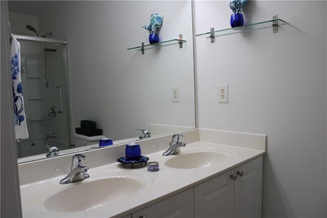 Building Photo - 2059 Liberty Ct NW