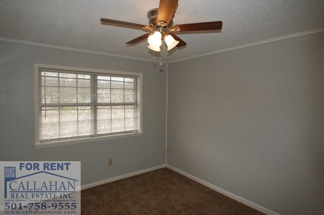 Building Photo - Benton Home