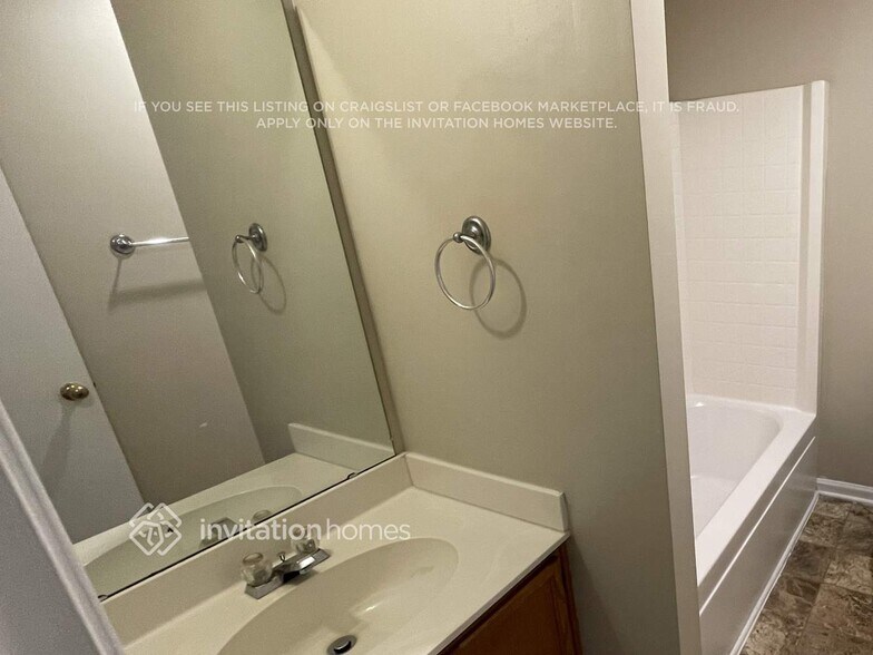 Building Photo - 5316 Wisbech Ct