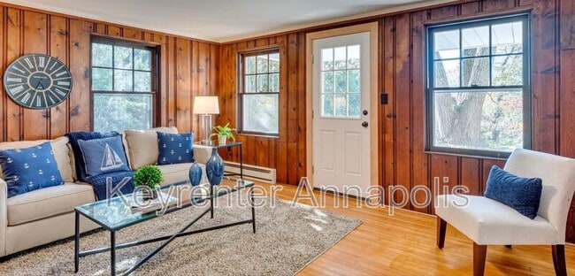 Building Photo - 612 Holly Ridge Rd