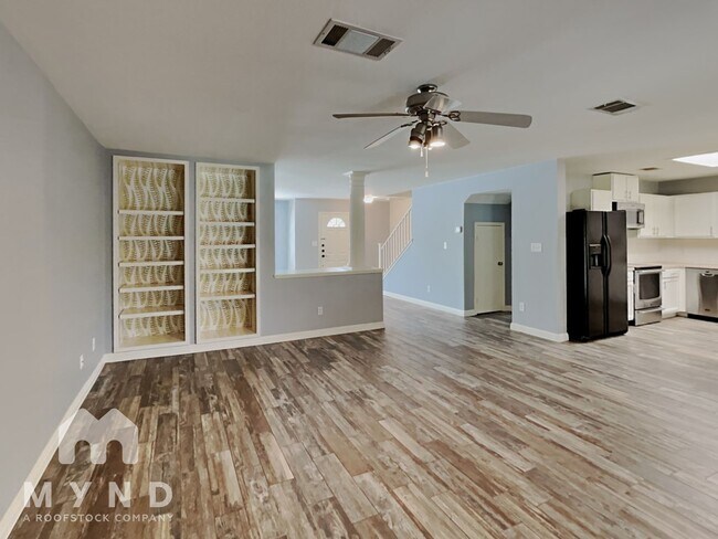 Building Photo - 904 Swallow Ridge Cove