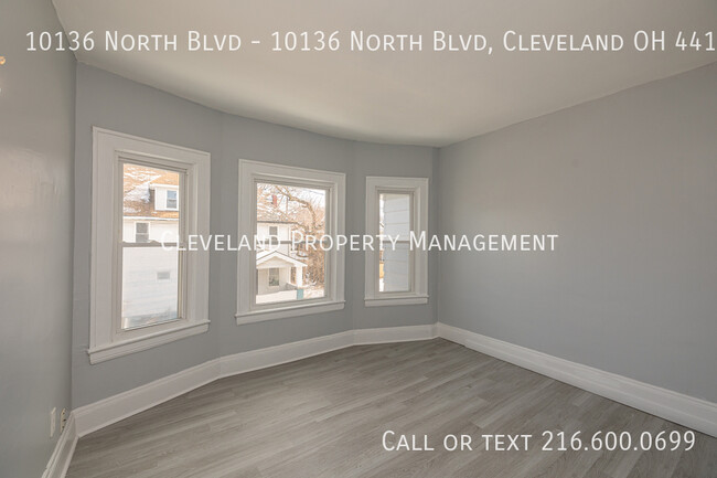 Building Photo - Newly Renovated Cleveland Duplex