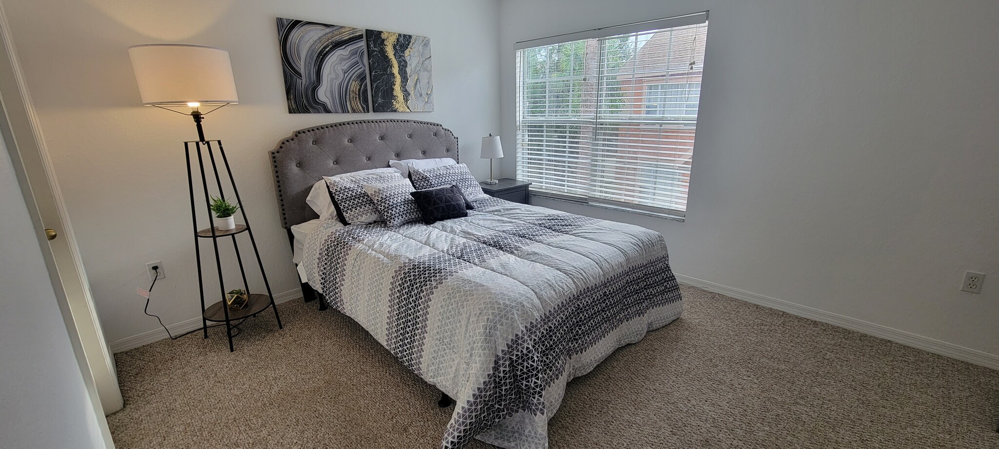 Master Bedroom - 10436 White Lake Ct