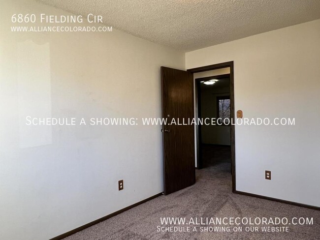 Building Photo - 6860 Fielding Cir