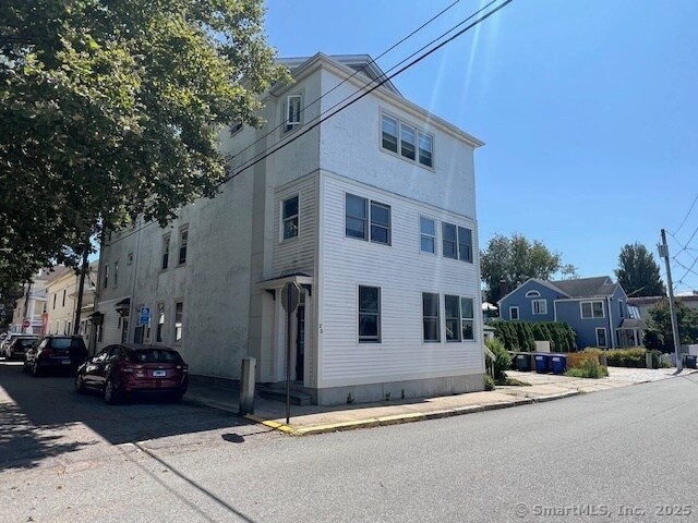 Primary Photo - 23 Gold St
