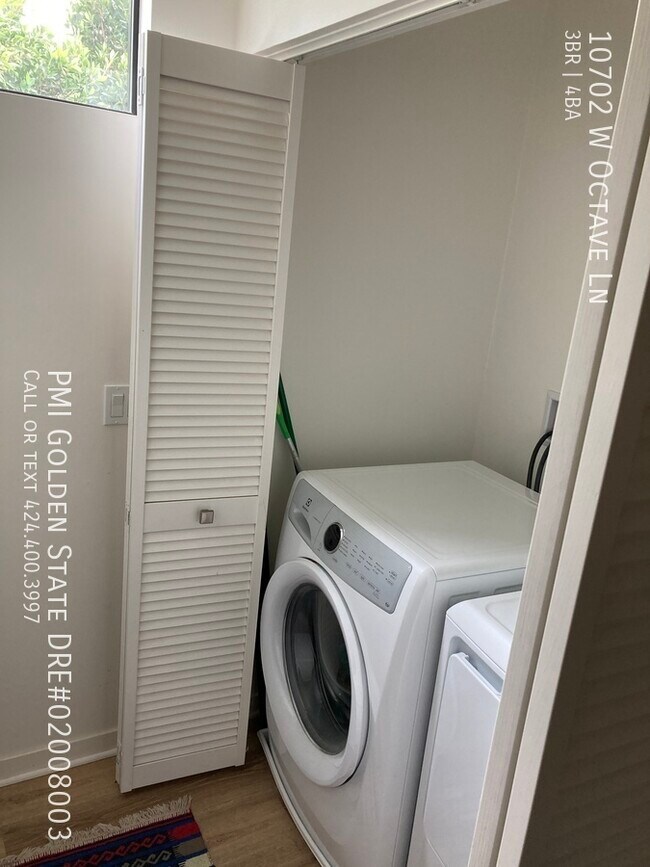 Building Photo - 10702 Octave Ln