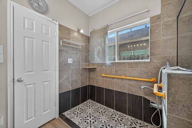 Building Photo - 14574 Empanada Dr