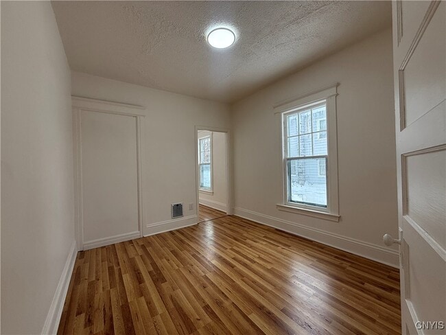 Building Photo - 2817 Milton Ave