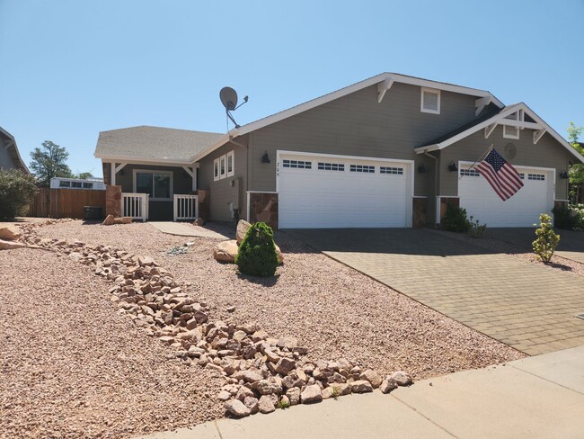 Primary Photo - Newer 2 bed / 2 Bath Site Built Home