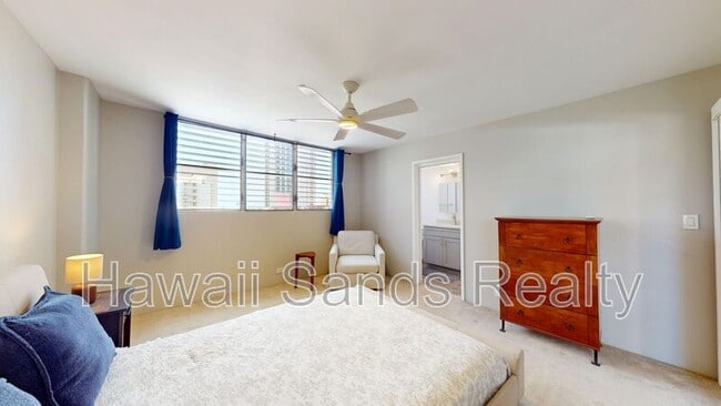 Building Photo - 2442 Kuhio Ave