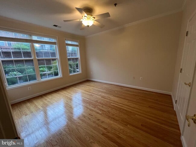 Building Photo - 1320 N Wayne St