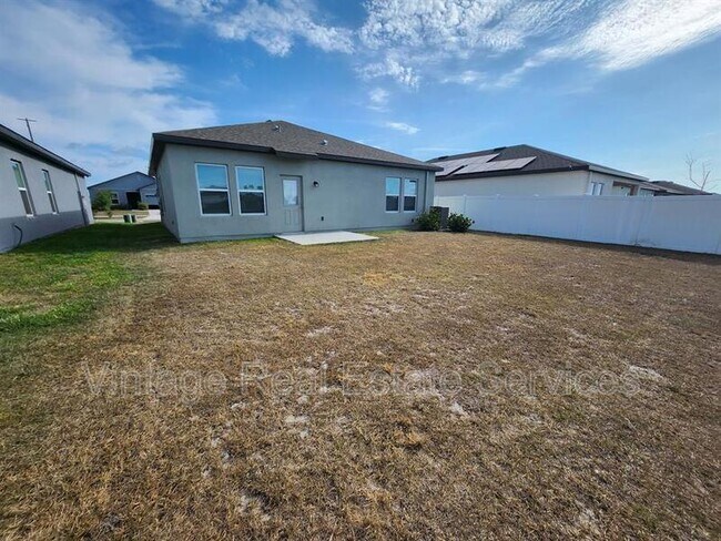Building Photo - 2340 Harris Hawk Ave