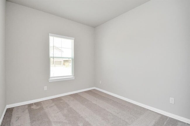 Building Photo - 27110 Newport Trce Ln