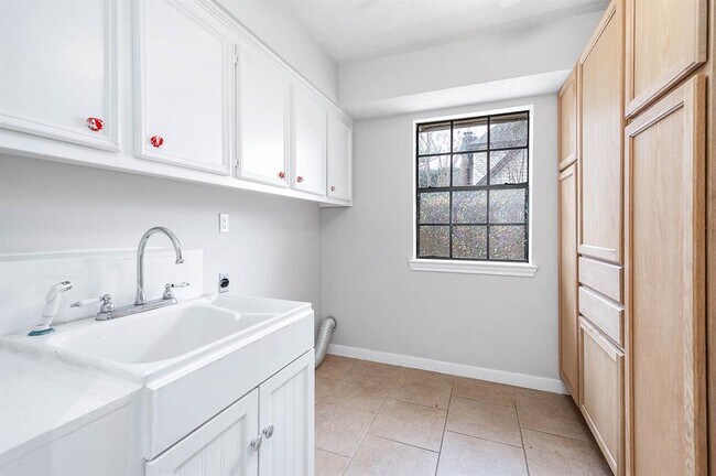 Building Photo - 12203 Normont Dr