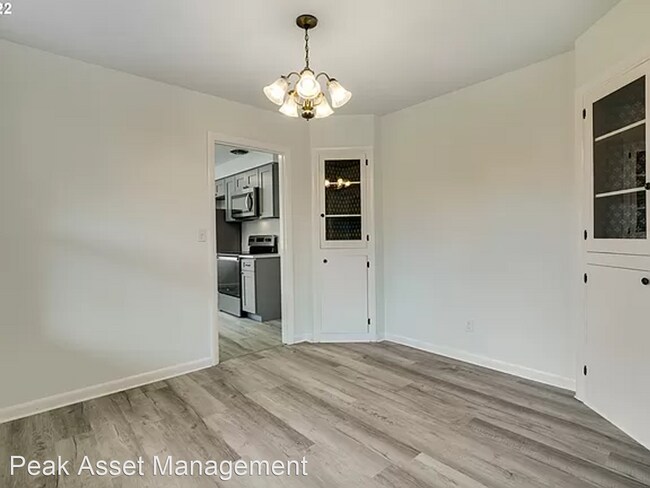 Building Photo - 4 br, 2 bath House - 7740 SE Flavel St