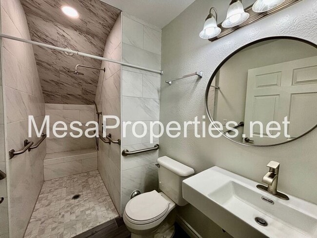 Building Photo - 16260 Windcrest Dr