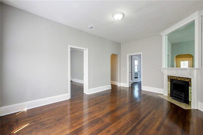 Building Photo - 41 Almy St