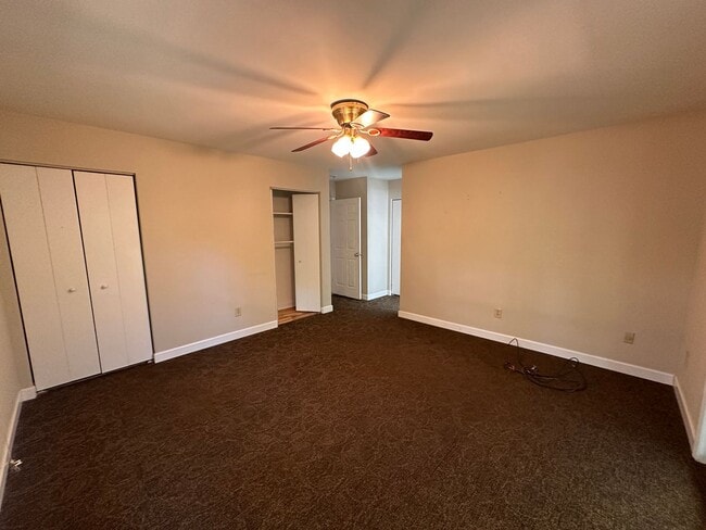 Building Photo - Single Family Home