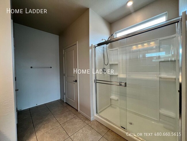 Building Photo - 17823 W Via De Luna Dr