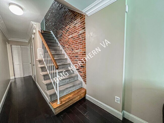 Building Photo - 3816B Steppes Ct