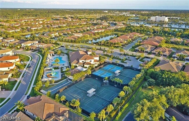 Building Photo - 13435 Silktail Dr