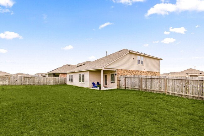 Building Photo - 5326 Shady Olive St