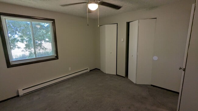Building Photo - MN Cedar Village (797)