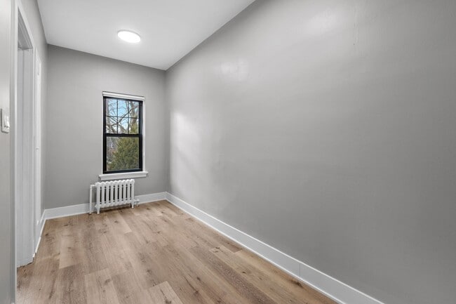 Building Photo - Newly Remodeled Vintage Charm with 21st Century : Move In Special for June 2025 $1,070.00