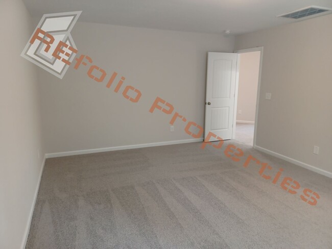 Building Photo - Beautiful 4 Bedroom, 3 Bath, 1-Car Garage ...
