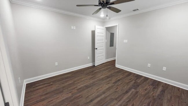 Building Photo - 1522 Woodard St