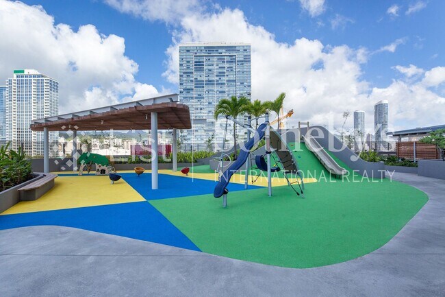 Building Photo - Ae'o #2710  |  Honolulu, HI